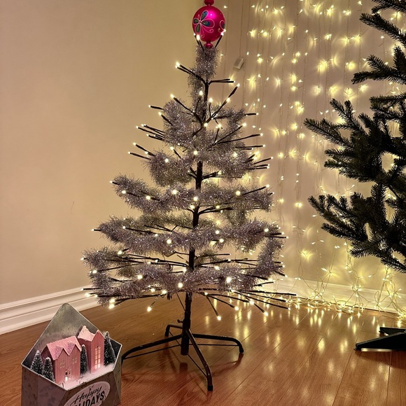 Christmas Tree Top Bright Pink Holiday Ornament with Floral Design - Picture 6 of 14